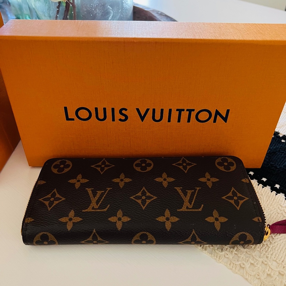 Authentic Louis Vuitton Clemence Wallet